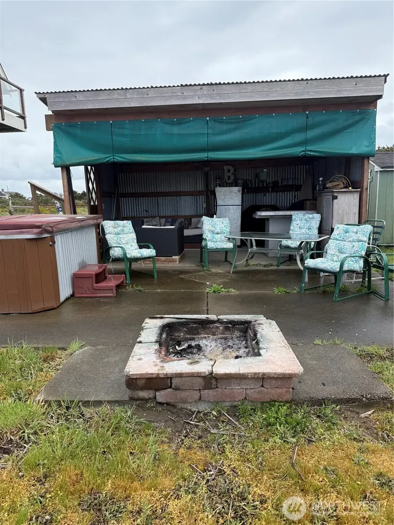 477 Broadmoor Court SW Ocean Shores WA 98569