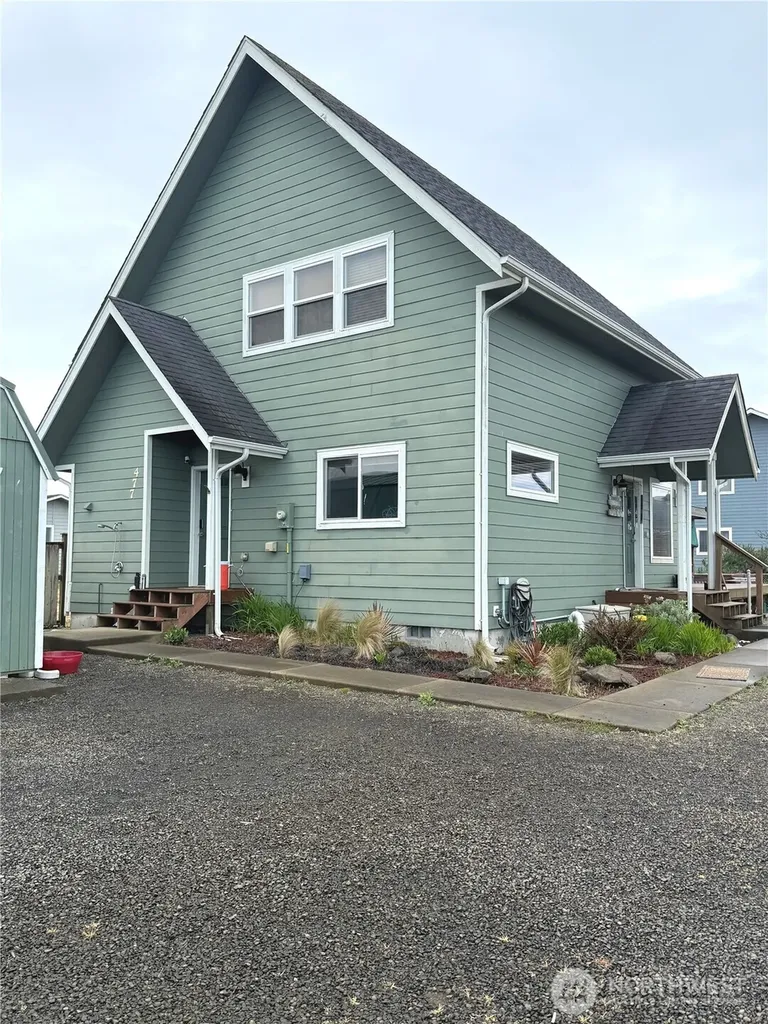 477 Broadmoor Court SW Ocean Shores WA 98569