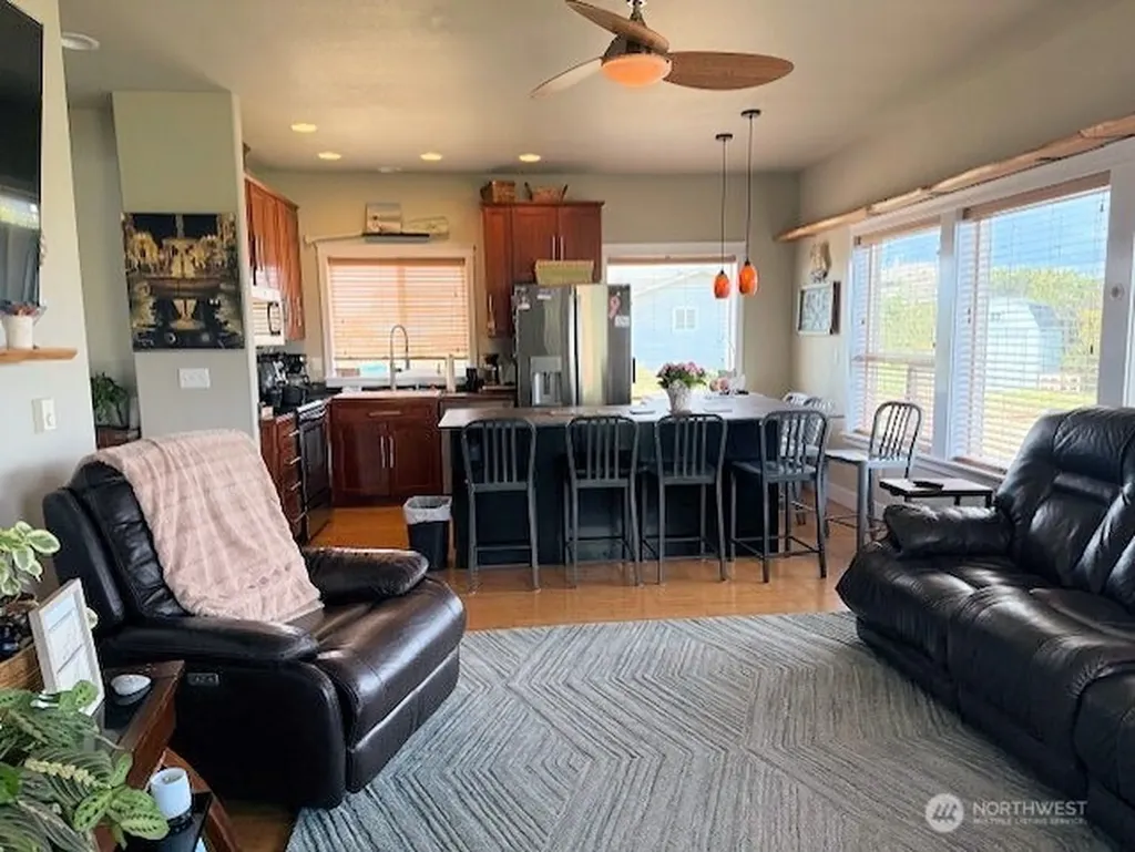 477 Broadmoor Court SW Ocean Shores WA 98569