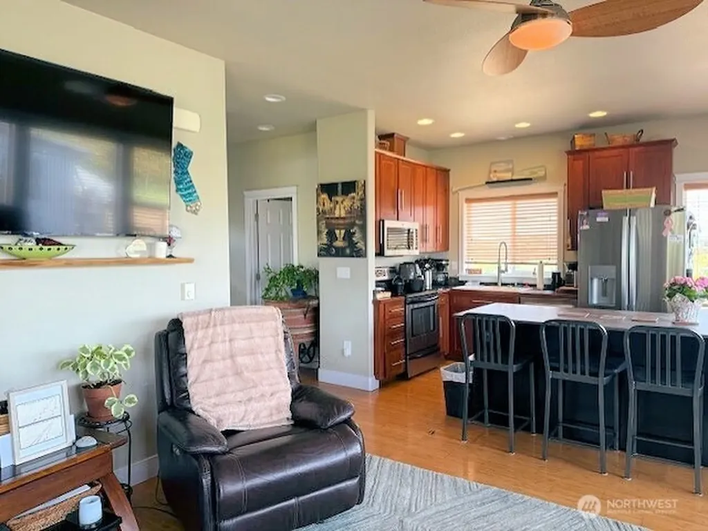 477 Broadmoor Court SW Ocean Shores WA 98569