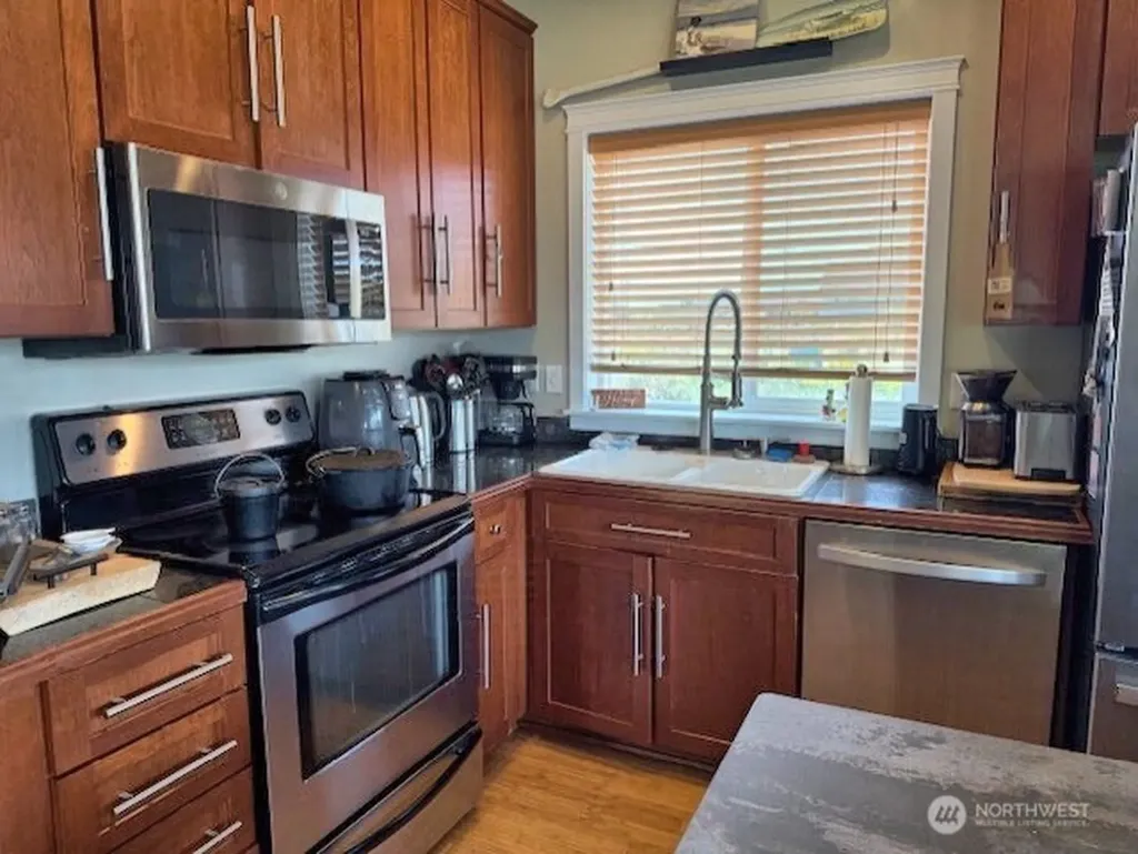 477 Broadmoor Court SW Ocean Shores WA 98569