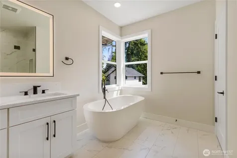 12642 NE 80th Street Kirkland WA 98033