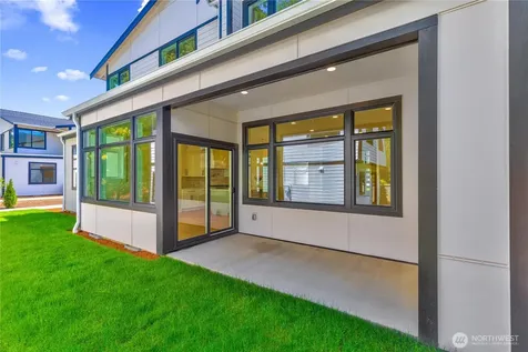 12642 NE 80th Street Kirkland WA 98033