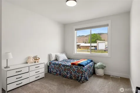 104 Freedom Hills Cashmere WA 98815
