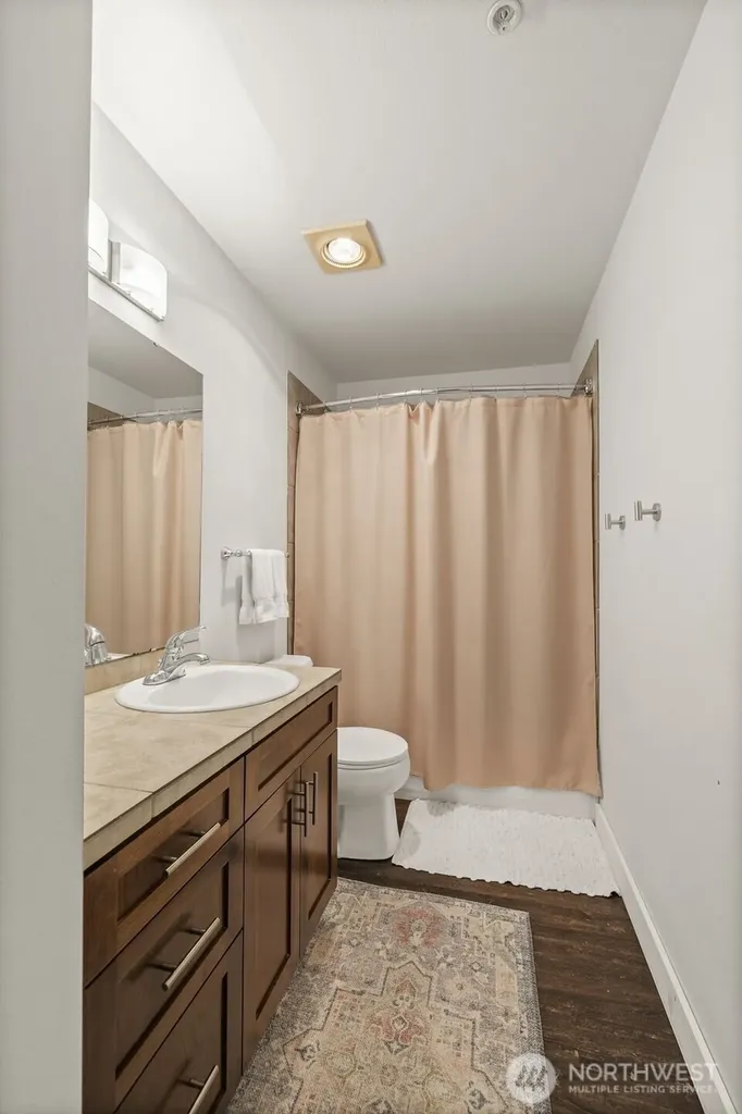 3915 SE 243rd Place SE Bothell WA 98021