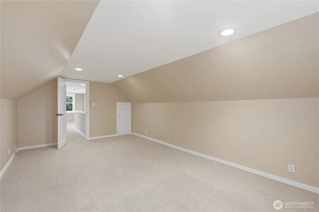 3217 36th Avenue W Seattle WA 98199