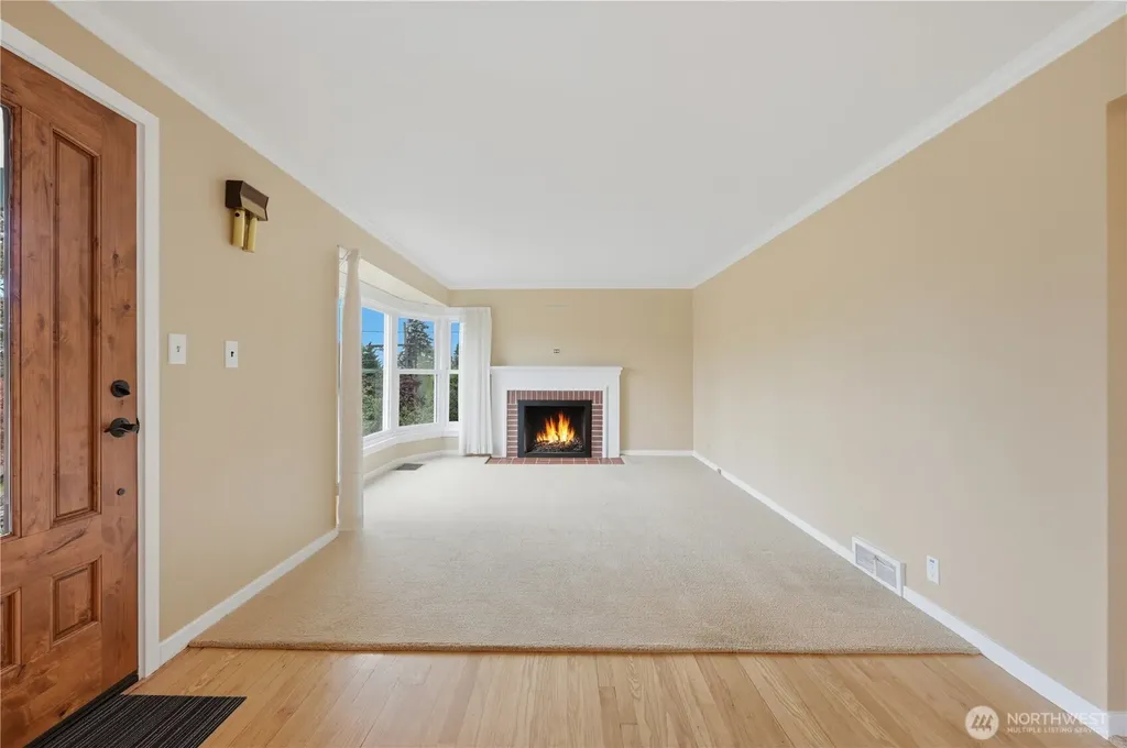 3217 36th Avenue W Seattle WA 98199