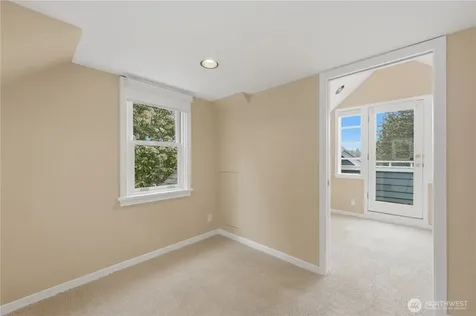 3217 36th Avenue W Seattle WA 98199