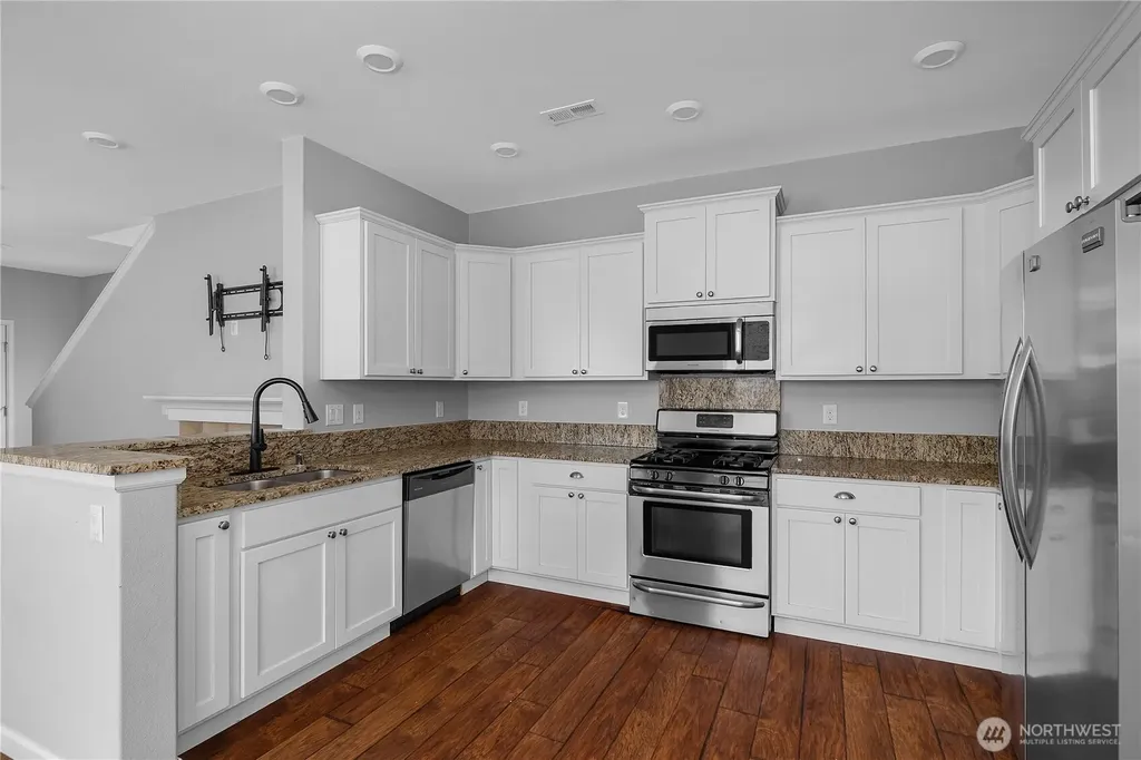3363 NE Hydra Lacey WA 98516