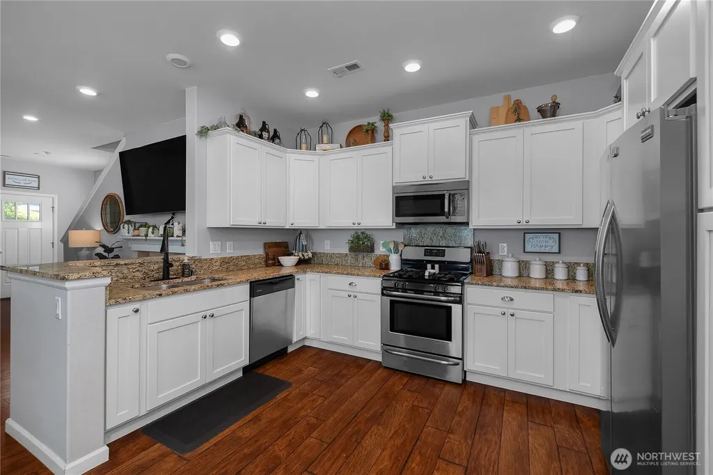 3363 NE Hydra Lacey WA 98516