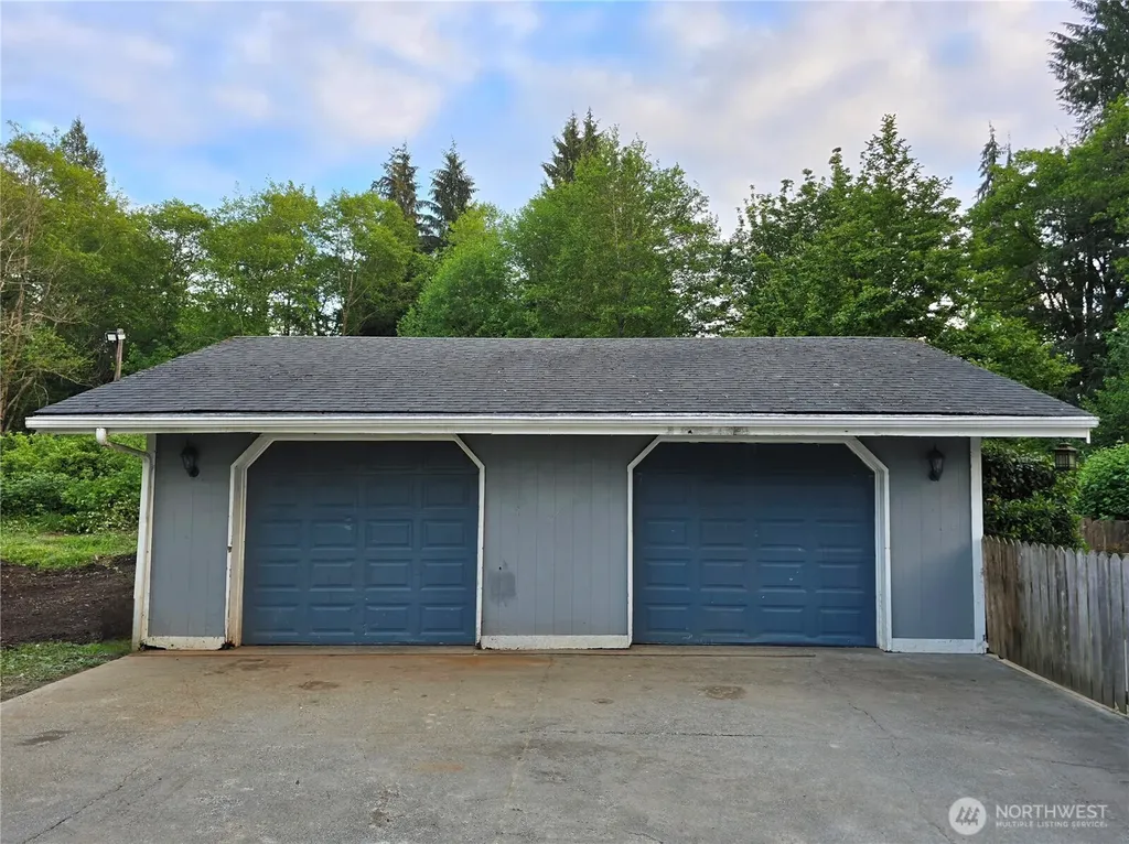 21911 123rd Avenue NE Arlington WA 98223