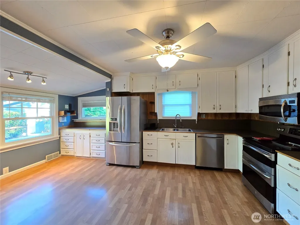 21911 123rd Avenue NE Arlington WA 98223