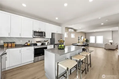 1106 138th Place SW Lynnwood WA 98087