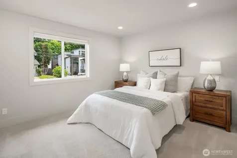107 6th Street S Kirkland WA 98033