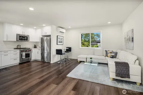 107 6th Street S Kirkland WA 98033
