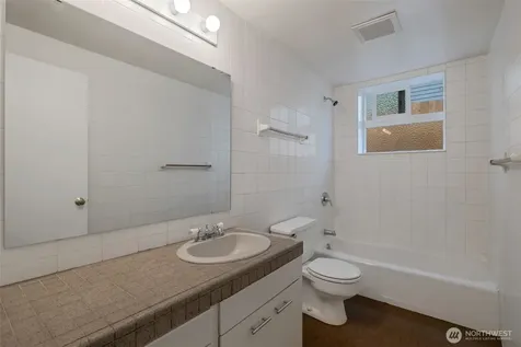 4324 Phinney Avenue N Seattle WA 98103