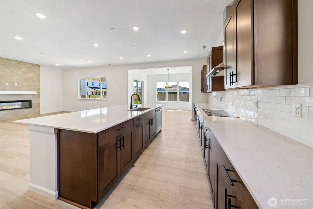 913 Sawyer Avenue Buckley WA 98321