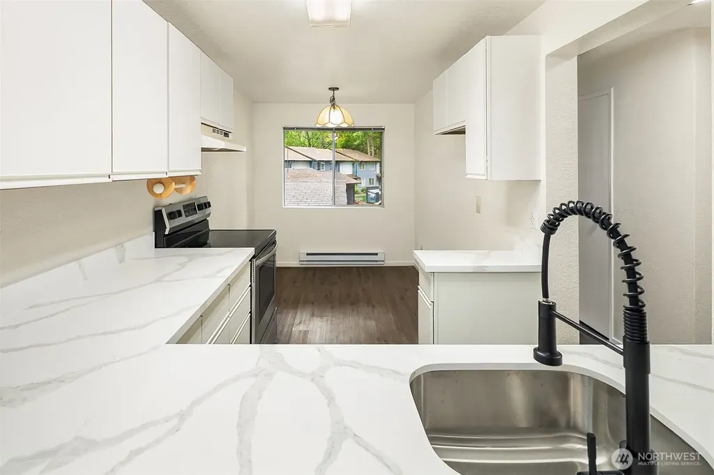 170 Newport Way NW Issaquah WA 98027