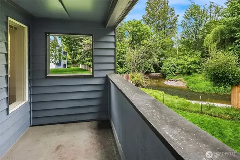 170 Newport Way NW Issaquah WA 98027