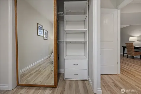 23707 Meridian Place W Bothell WA 98021