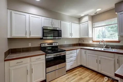 17803 79th Avenue Ct E Puyallup WA 98375