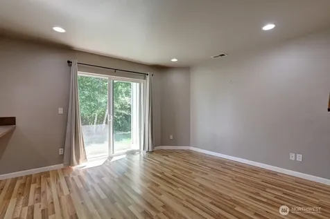 17803 79th Avenue Ct E Puyallup WA 98375