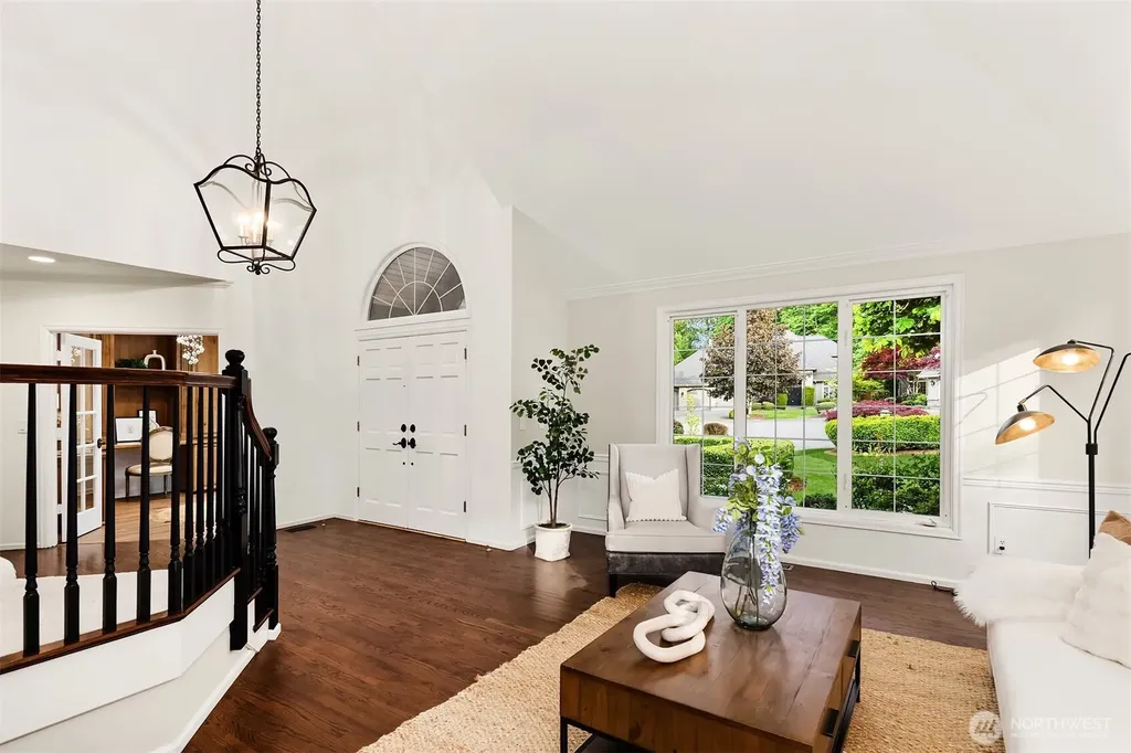 2215 271st Court SE Sammamish WA 98075