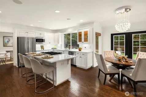 2215 271st Court SE Sammamish WA 98075