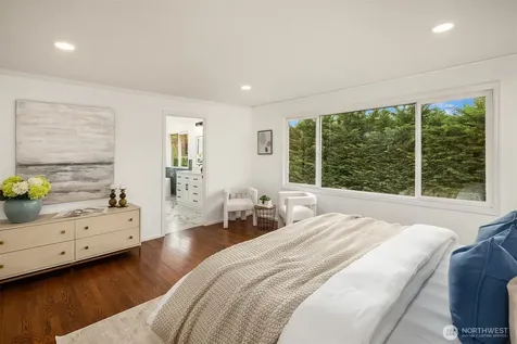 2215 271st Court SE Sammamish WA 98075