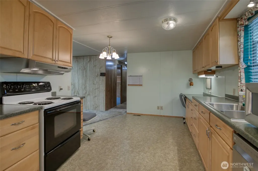 276 Summit Avenue Hoquiam WA 98550