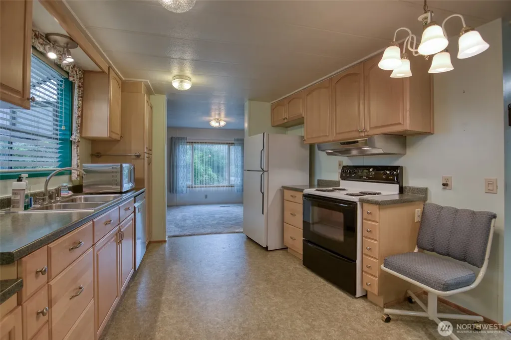 276 Summit Avenue Hoquiam WA 98550