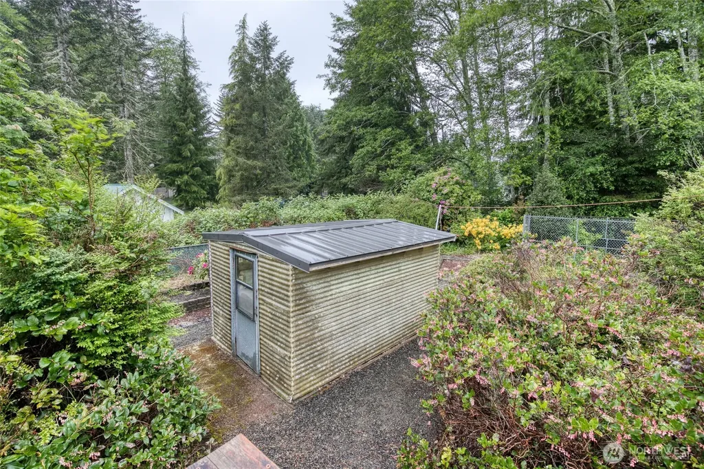 276 Summit Avenue Hoquiam WA 98550