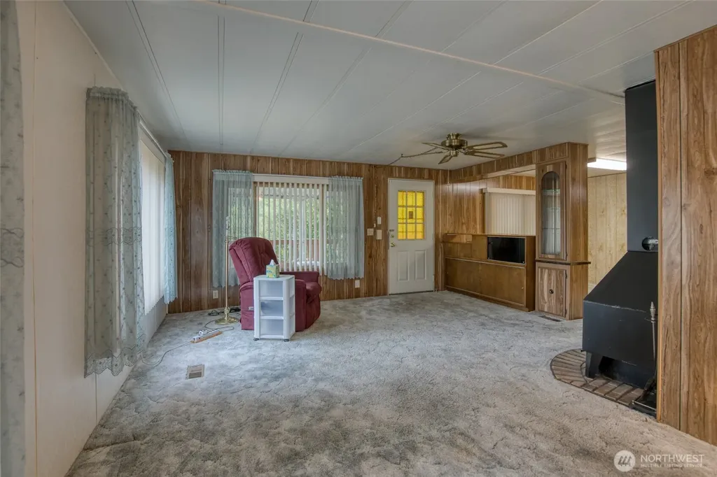 276 Summit Avenue Hoquiam WA 98550