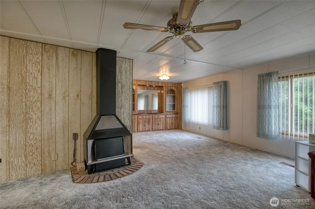 276 Summit Avenue Hoquiam WA 98550