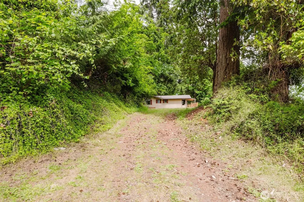 21 NE Alta Vista Drive Belfair WA 98528