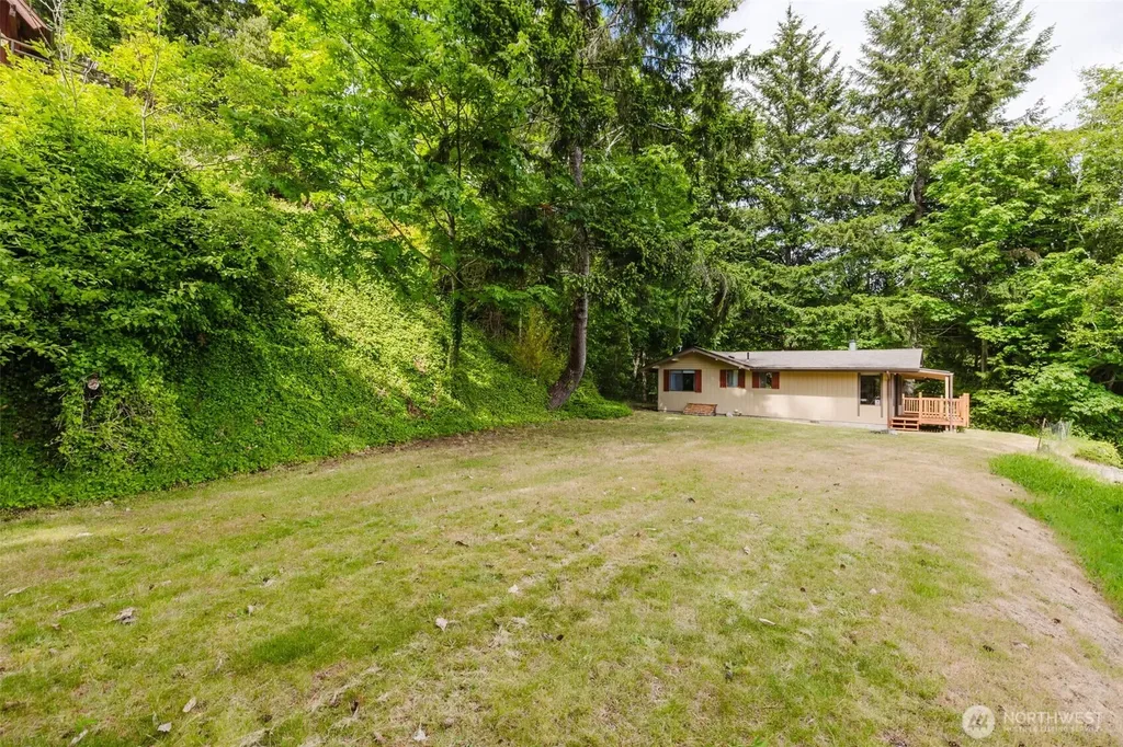 21 NE Alta Vista Drive Belfair WA 98528