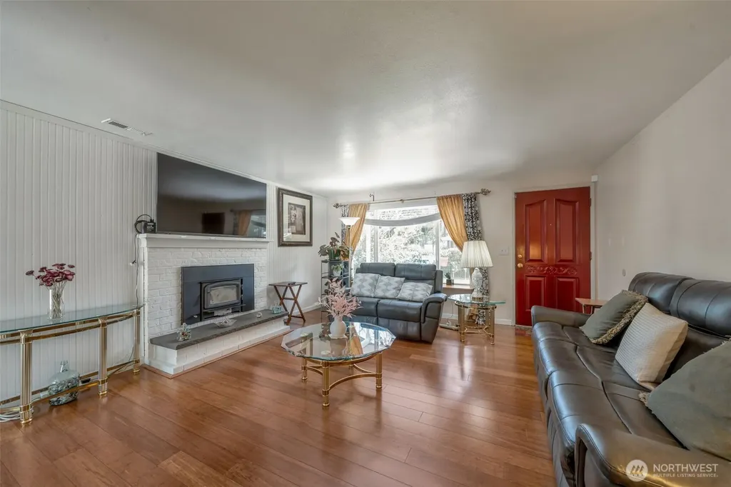 15404 SE 304th Place Kent WA 98042