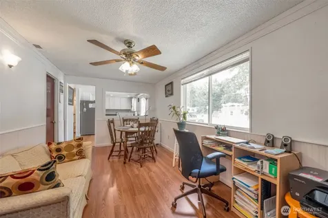 15404 SE 304th Place Kent WA 98042