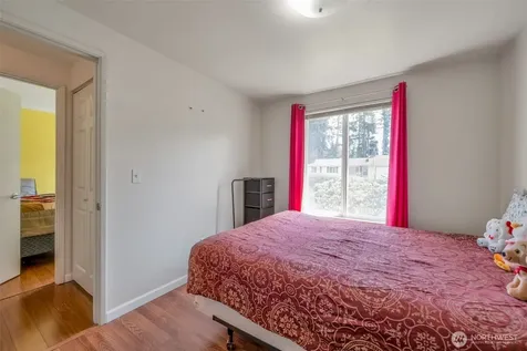15404 SE 304th Place Kent WA 98042