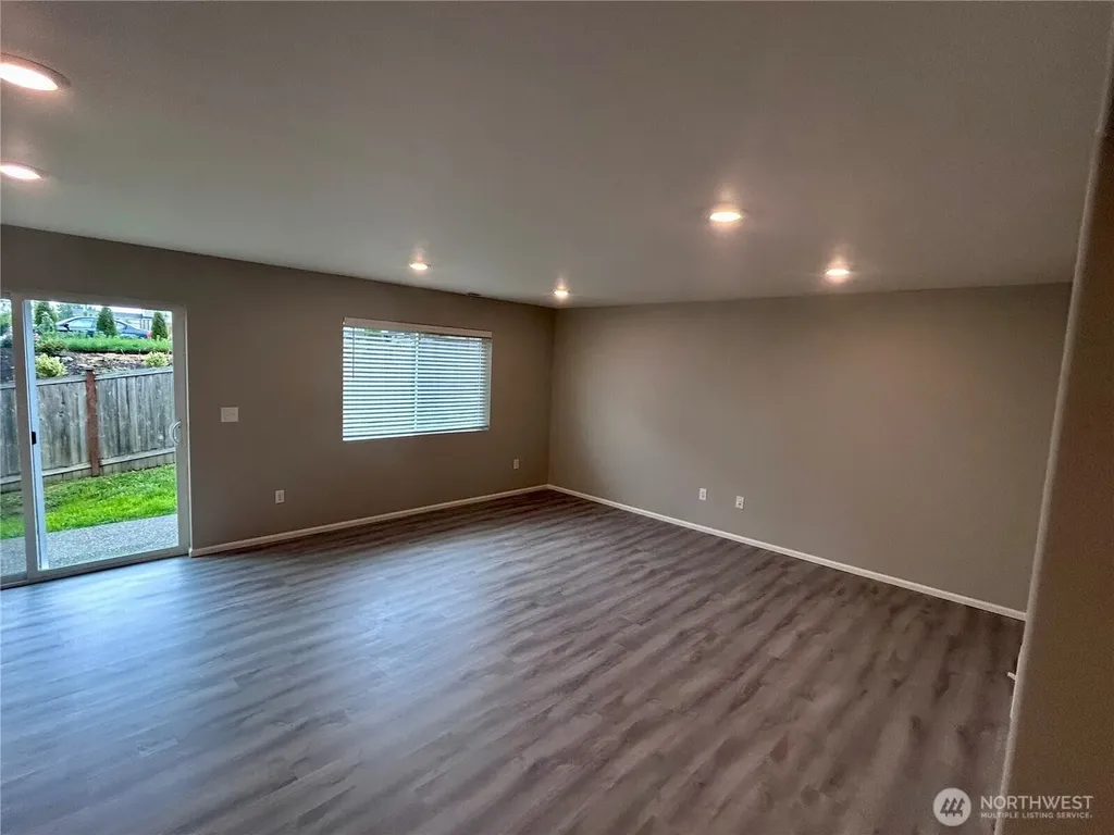 8325 39th Street NE Marysville WA 98270
