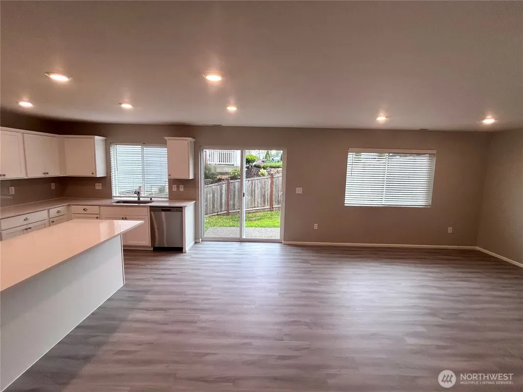 8325 39th Street NE Marysville WA 98270