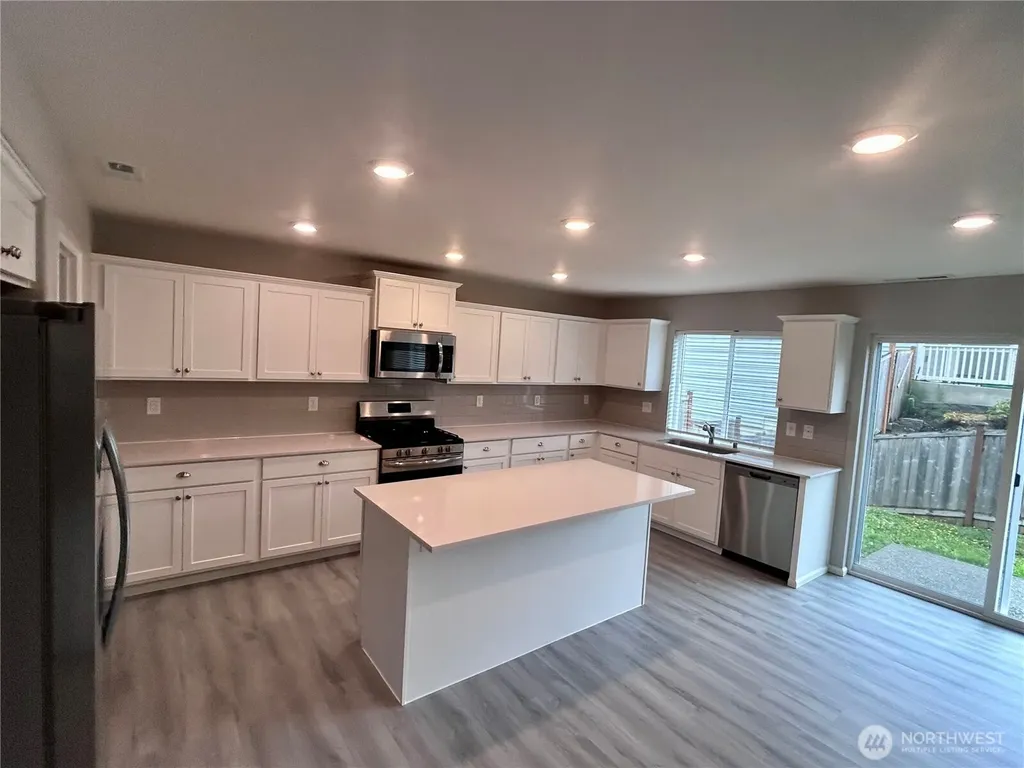 8325 39th Street NE Marysville WA 98270