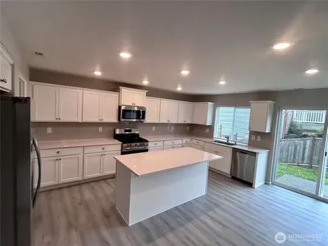 8325 39th Street NE Marysville WA 98270