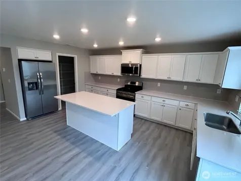 8325 39th Street NE Marysville WA 98270