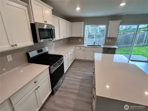 8325 39th Street NE Marysville WA 98270