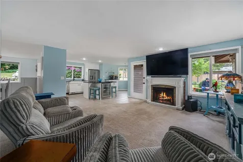 1719 126th Avenue E Puyallup WA 98372