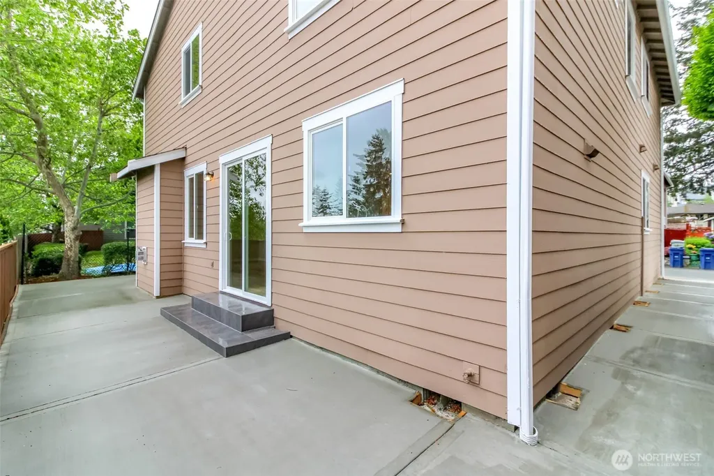 17837 110th Place SE Renton WA 98055
