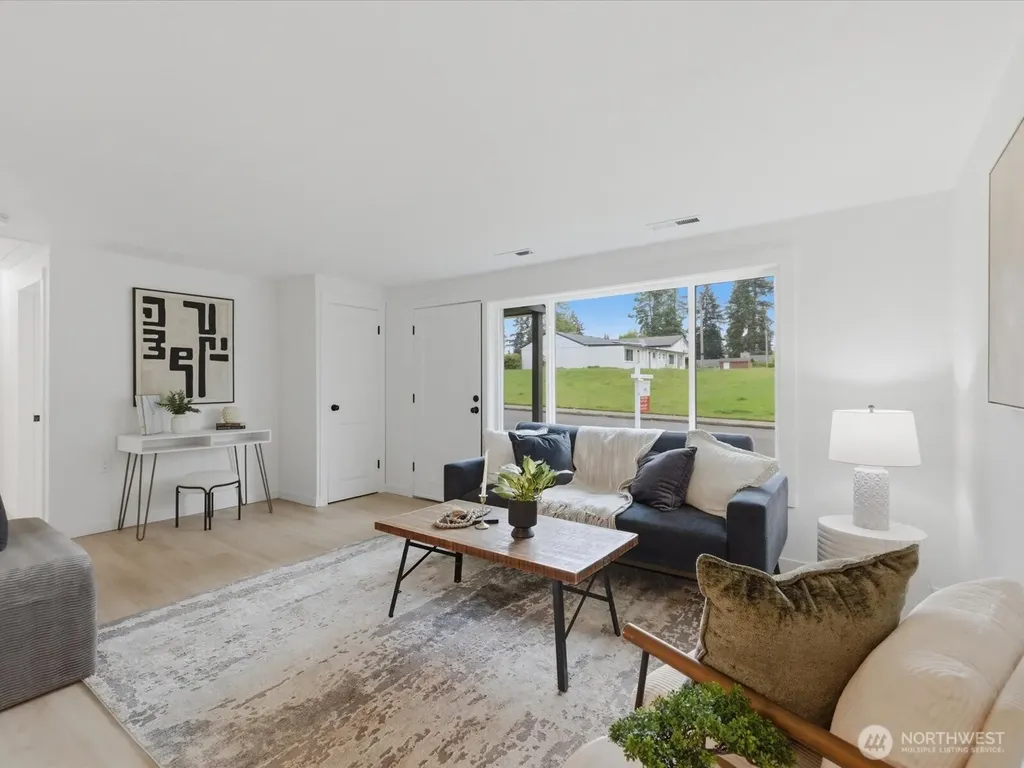 23208 54th Ave W Mountlake Terrace WA 98043