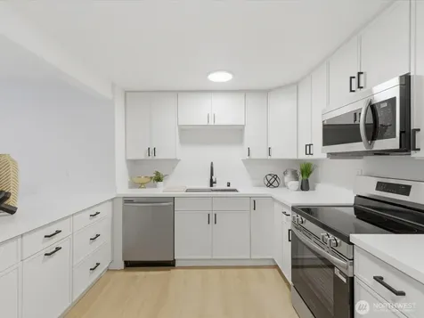 23208 54th Ave W Mountlake Terrace WA 98043