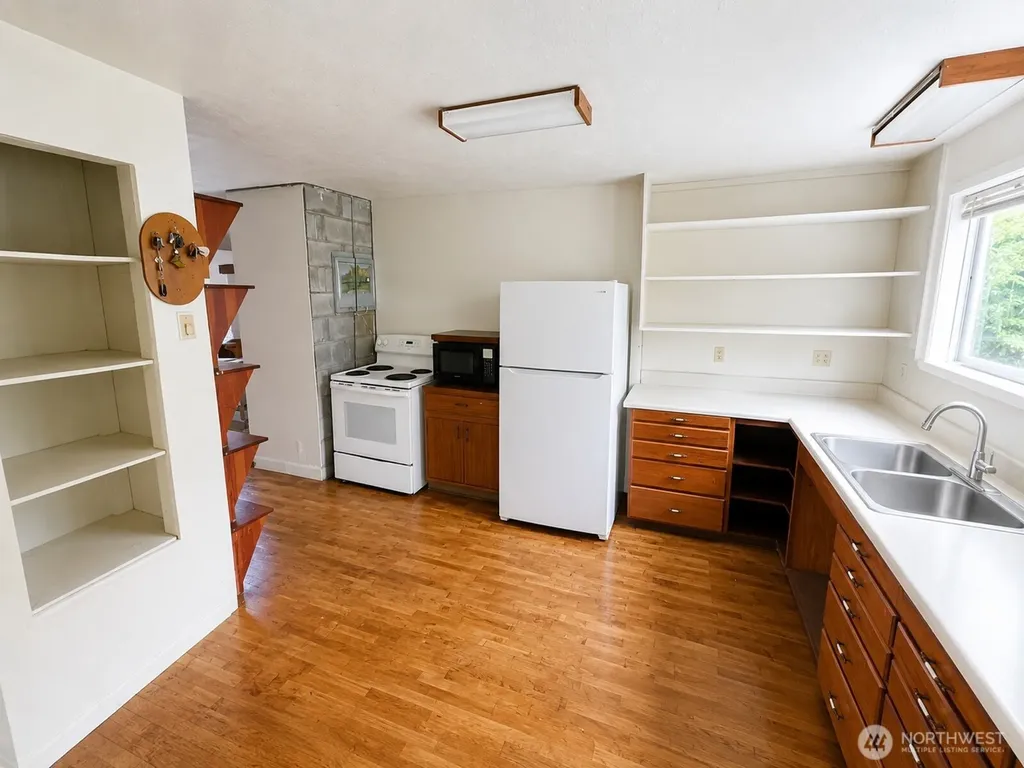 12426 NE Phillip Drive S Kingston WA 98346